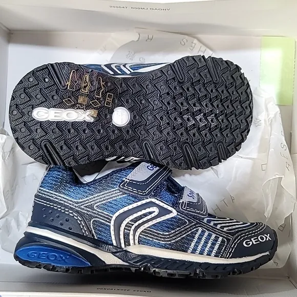🎁 Geox J Bernie 10 Sneaker (Toddler/Little Kid/Big Kid)