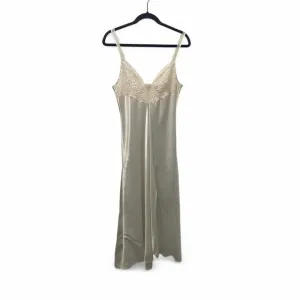 ✨ Vintage Victoria’s Secret Gold Label nightgown w/ slit &amp; lace trim