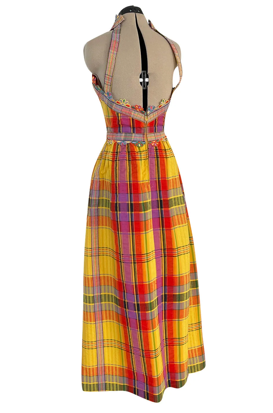 1972 Donald Brooks Textured Cotton Plaid Print Dress w Embroidered Flower Trim