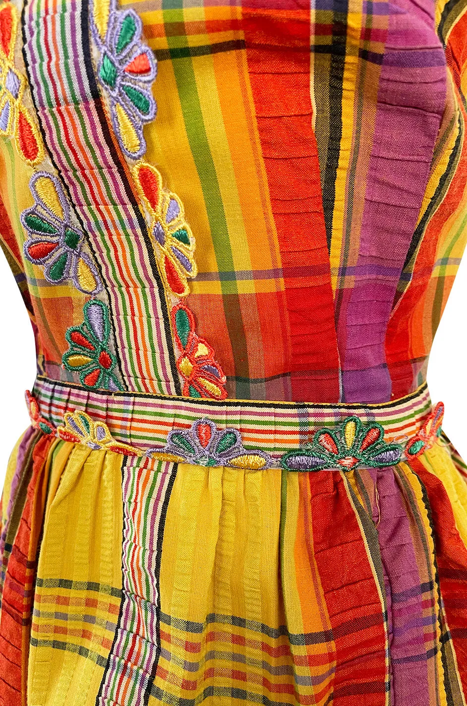 1972 Donald Brooks Textured Cotton Plaid Print Dress w Embroidered Flower Trim