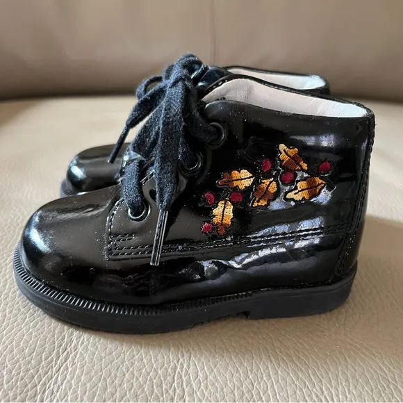 3 Girls Toddler (BOOTS, MARY JANES, SLIPPERS) ELEFANTEN, NATURINO, GAP sz US 4-5