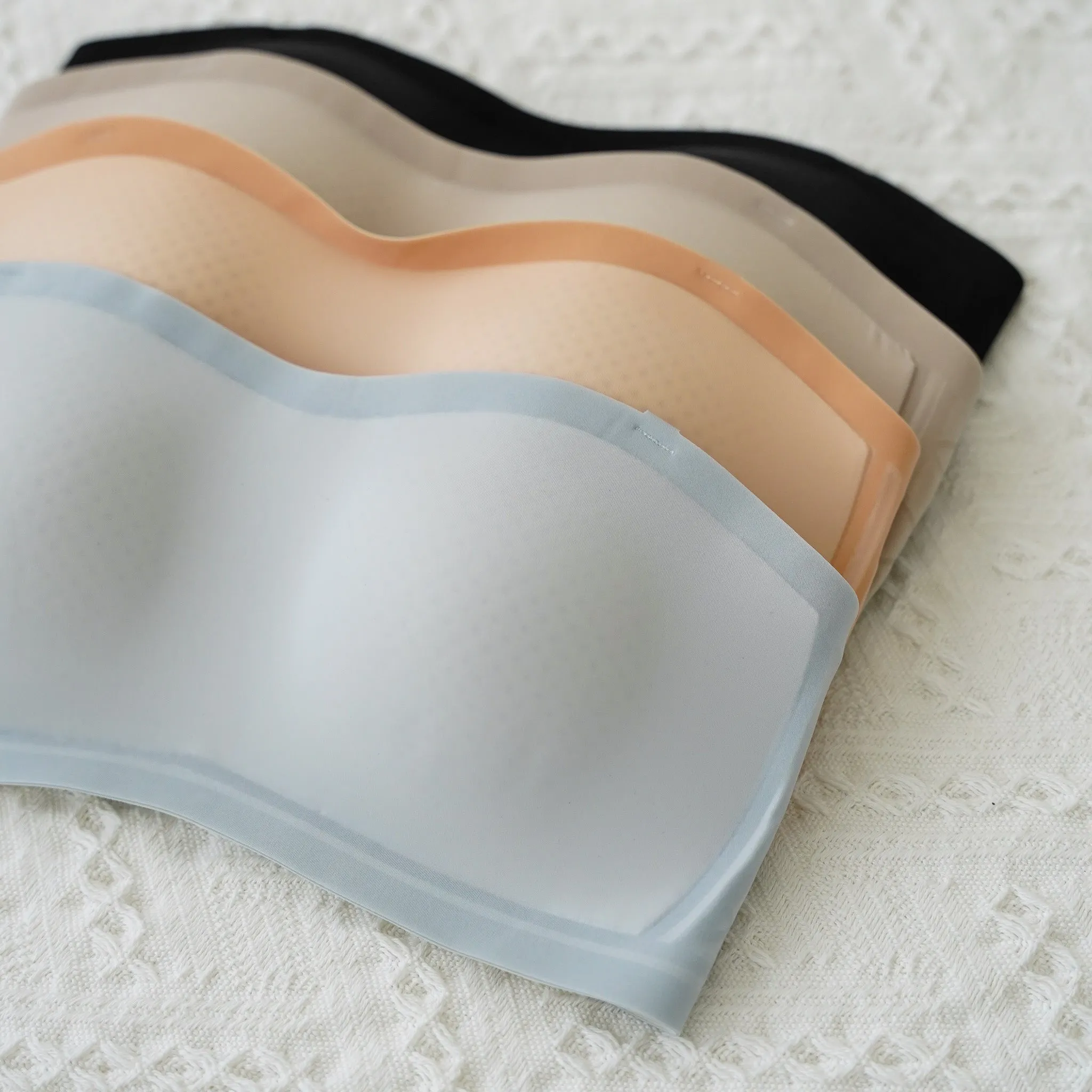 5D Ultra-Ventilation Lightweight Wireless Bandeau (In-built Padding) in Pearl Black (Size S Only)