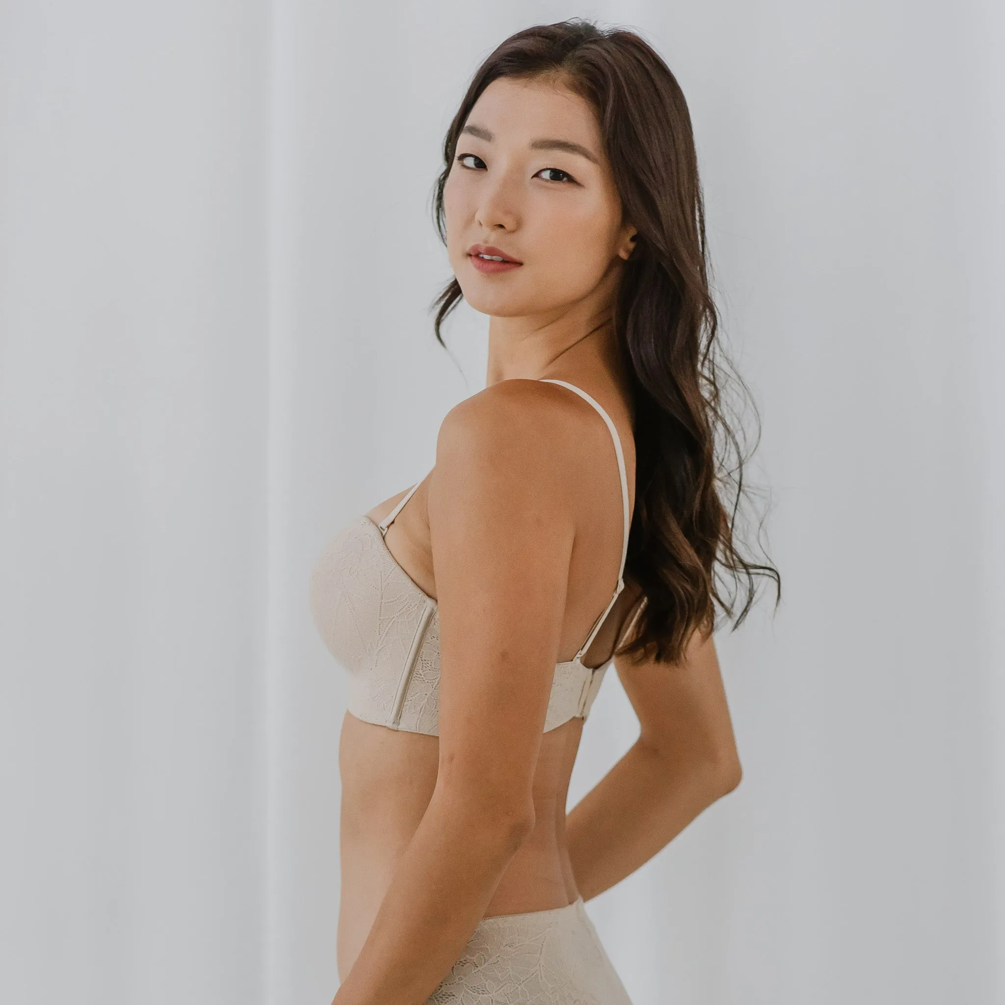 5th Gen! Lace 100% Non-Slip Strapless Wireless Bra in Almond Nude