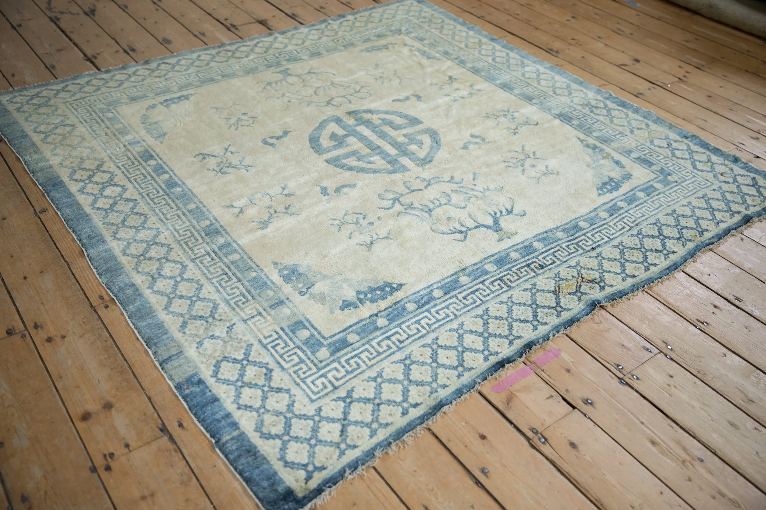 6x6 Antique Distressed Peking Square Carpet