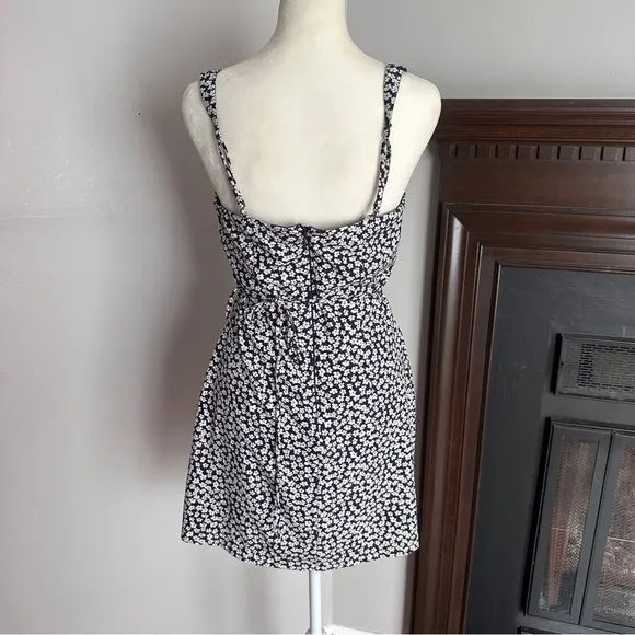 Abercrombie &amp; Fitch | 90's Slip Floral Wide Strap Mini Dress | Size Small