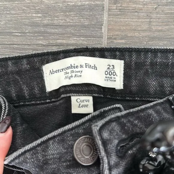 Abercrombie Skinny High Rise Black Jean Size 23L Curve Love