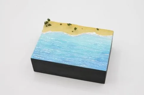 AK Interactive Textured Acrylic Sheet for Dioramas - Transparent Running Water