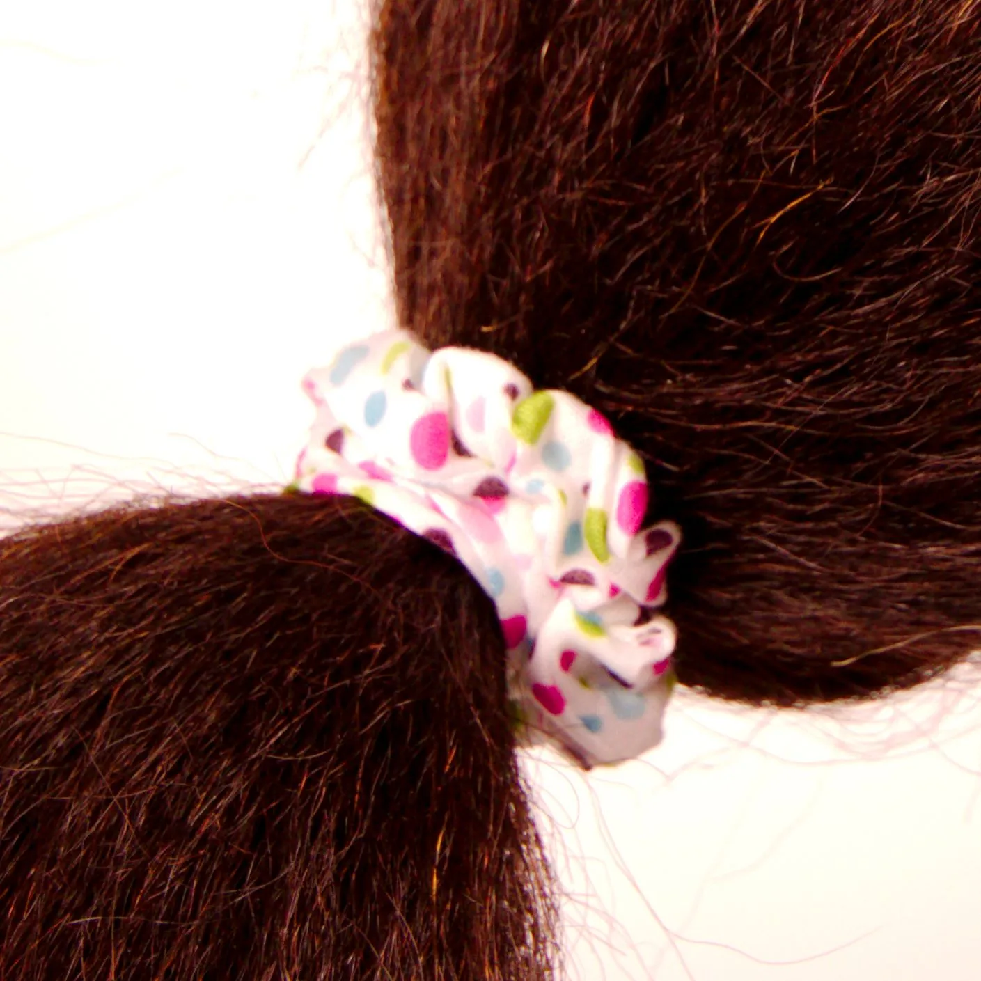 Amelia Beauty, Medium Rainbow and Pastel Dot Mix Jersey Scrunchies, 2.5in Diameter, Gentle on Hair, Strong Hold, No Snag, No Dents or Creases. 10 Pack