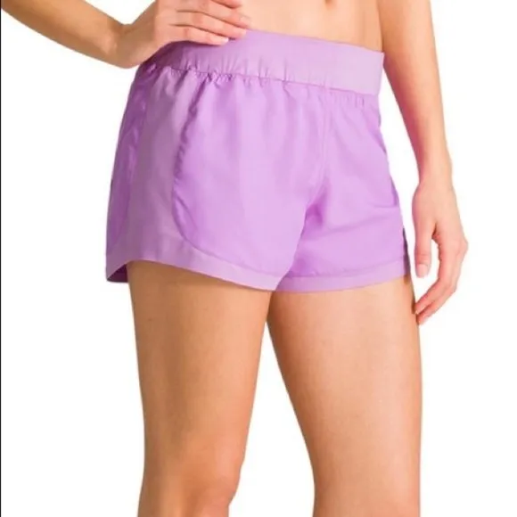Athleta shorts XS Go The Distance Thistle Purple loose fit athletic gym workout