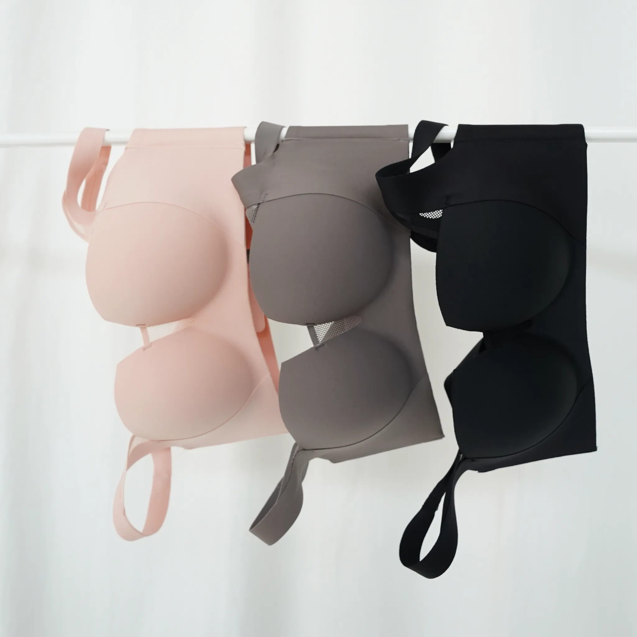 [BACKORDER OPEN] Oompharific! Anti-Slip Super Push Up Seamless Wireless Bra in Black