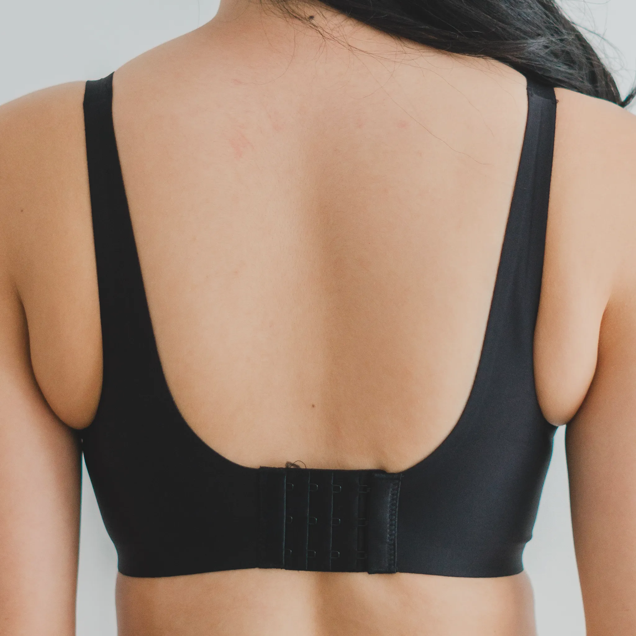 [BACKORDER OPEN] Oompharific! Anti-Slip Super Push Up Seamless Wireless Bra in Black