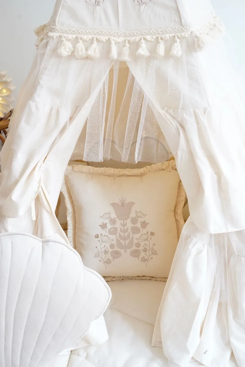 Boho Teepee With Frills And Round Mat With Glitter Frills Set - Caramel