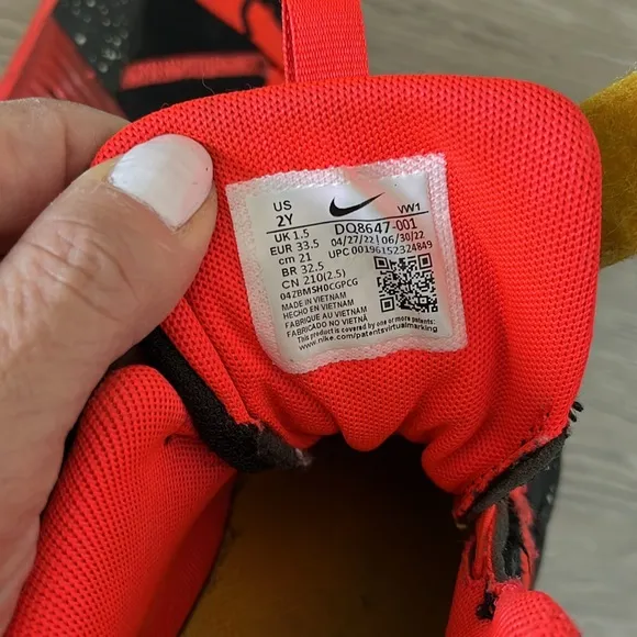 Boy’s Black &amp; Orange Sneakers From Nike Size 2y