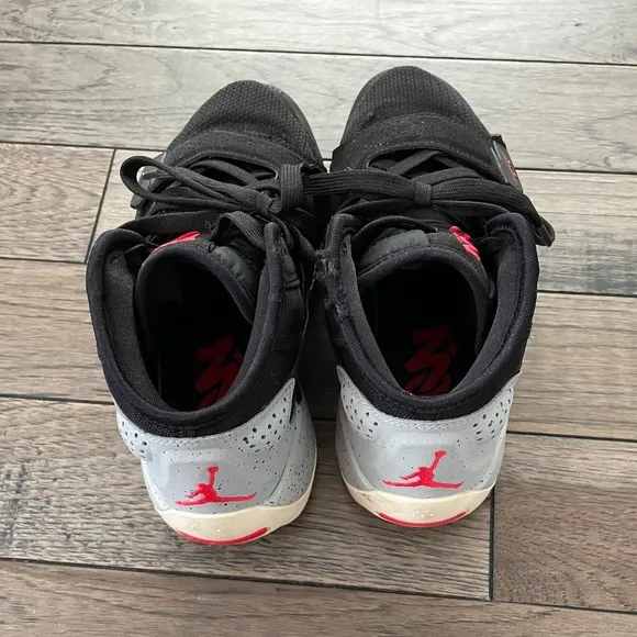 Boys Nike Zion 2