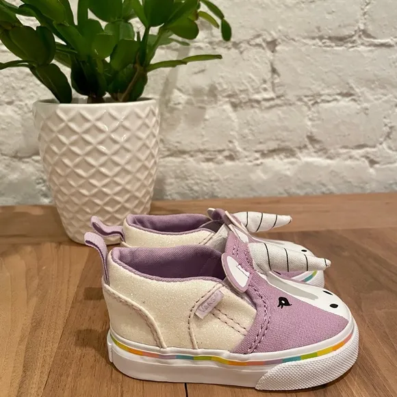Brand New! Rare &amp; Unique Unicorn Vans V Slip-on Shoes 🦄