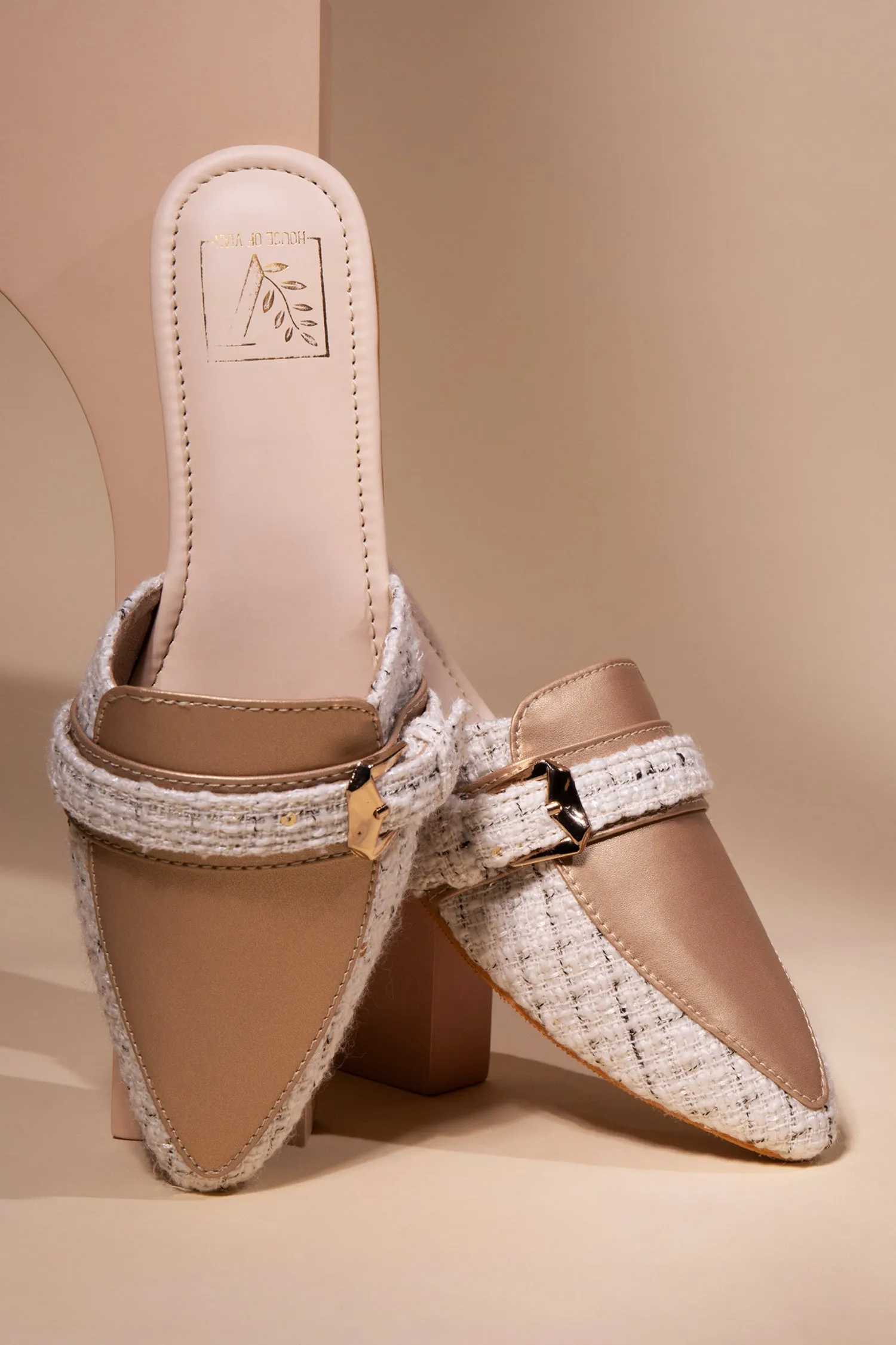 Buckle It Mule
