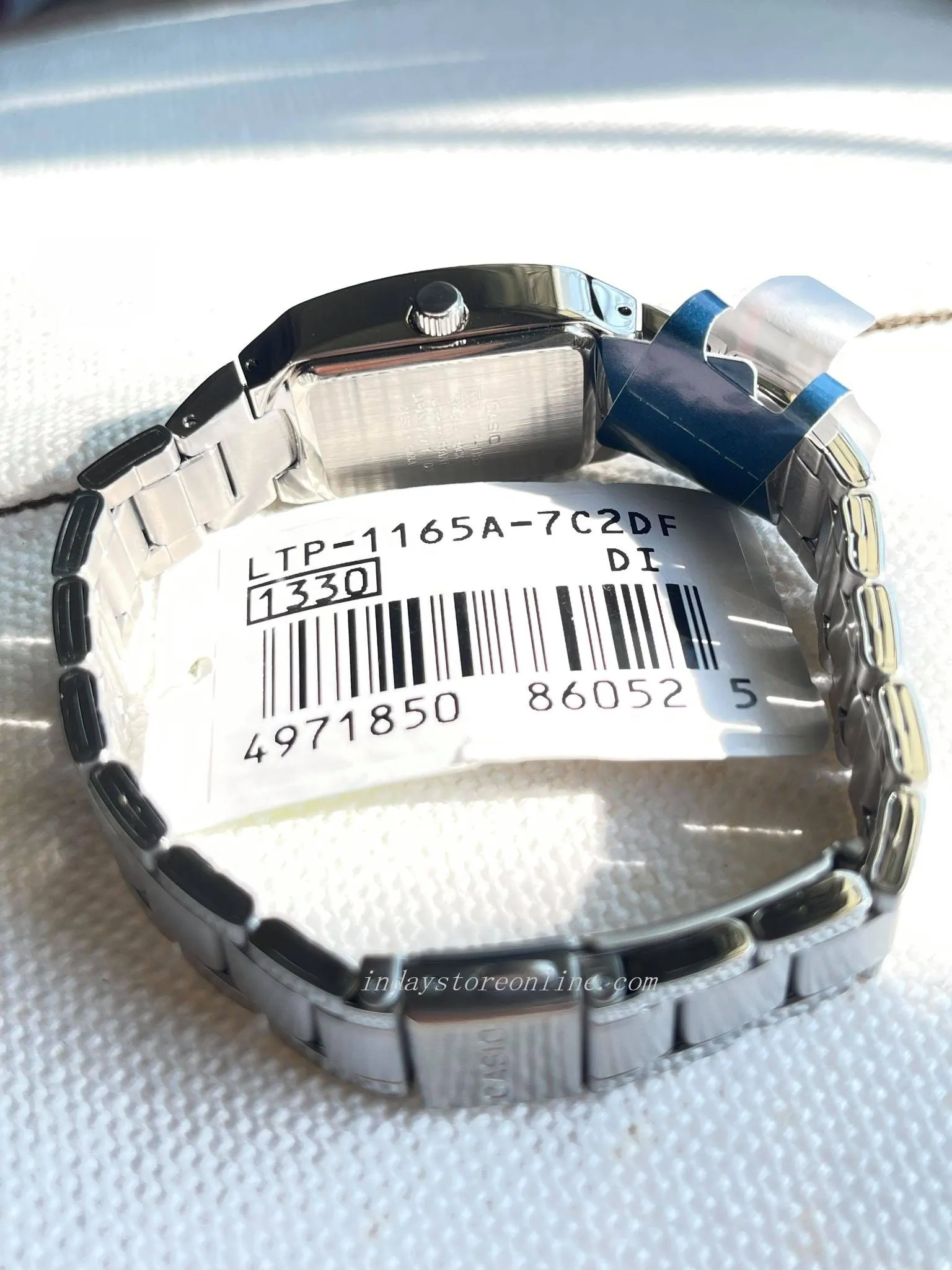 Casio Fashion Women's Watch LTP-1165A-7C2 Silver Square Type Stainless Steel Band Mineral Glass