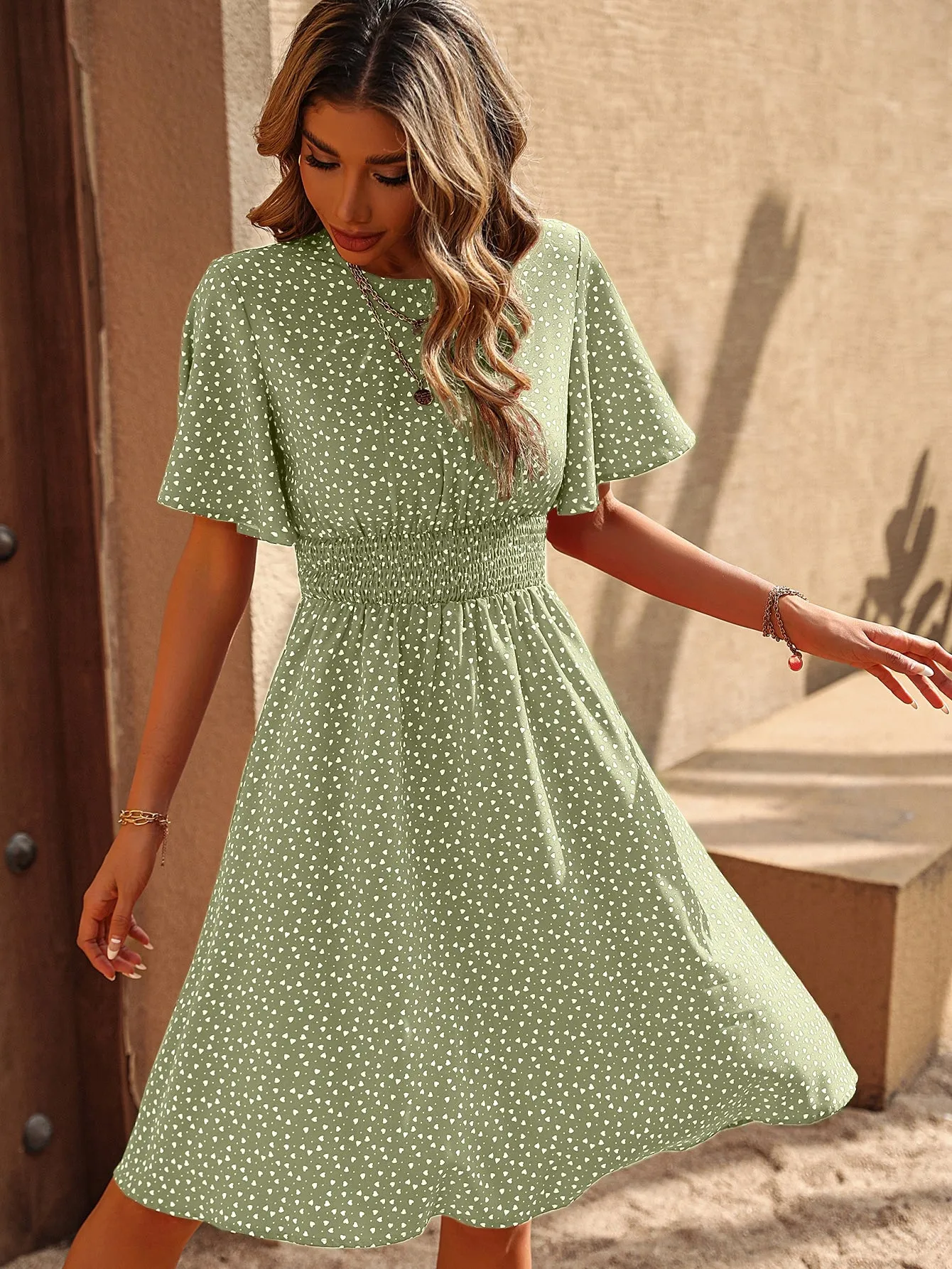 Cherry Vibes: Vestido con Estampado de Corazones en