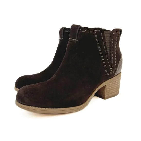 Clarks Artisan Maypearl Daisy Ankle Boots