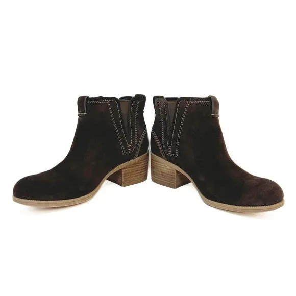 Clarks Artisan Maypearl Daisy Ankle Boots