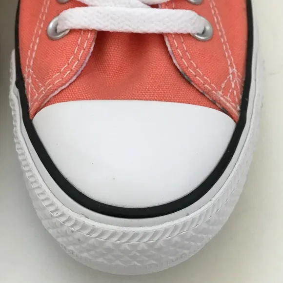 CONVERSE Chuck Taylor All Star Sneakers Shoreline Coral Floral Women’s Size 11