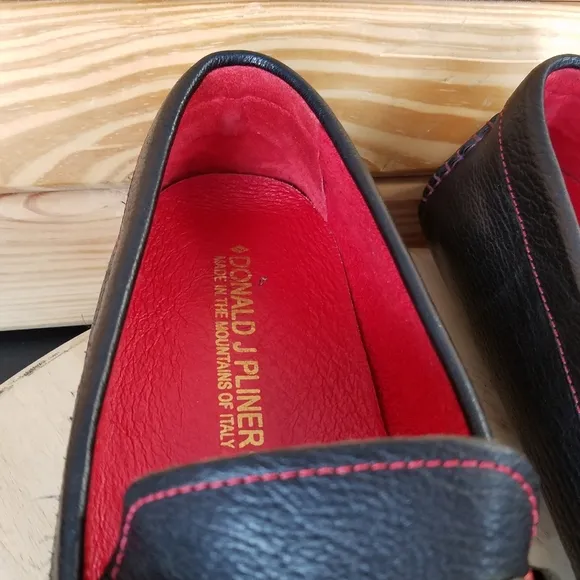 DONALD J PLINER DRIVING MOCS Shoes VEEDA Men's 12 US Pebble Leather Black Red