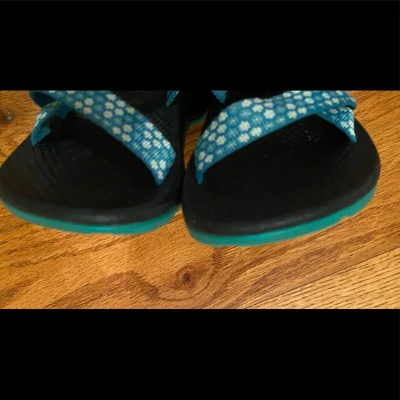 EUC Chaco Sandal, Greenish