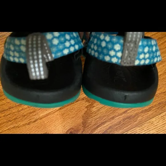 EUC Chaco Sandal, Greenish