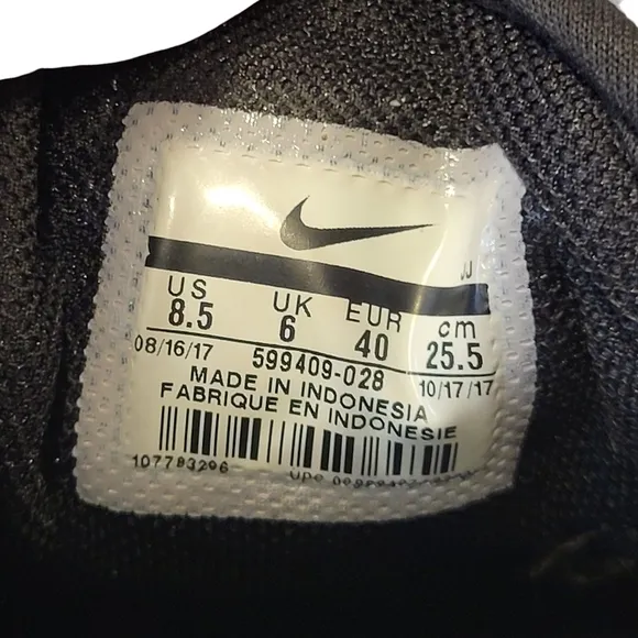 EUC | Nike | Women's Air Max Thea | Black And White | Size 8.5