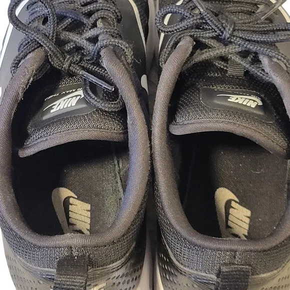 EUC | Nike | Women's Air Max Thea | Black And White | Size 8.5