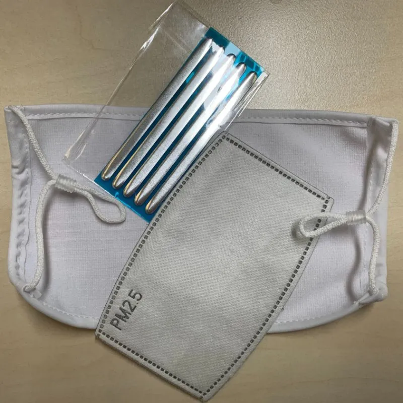 Face Mask Adjustable with Carbon Filter - Lucy Puppy