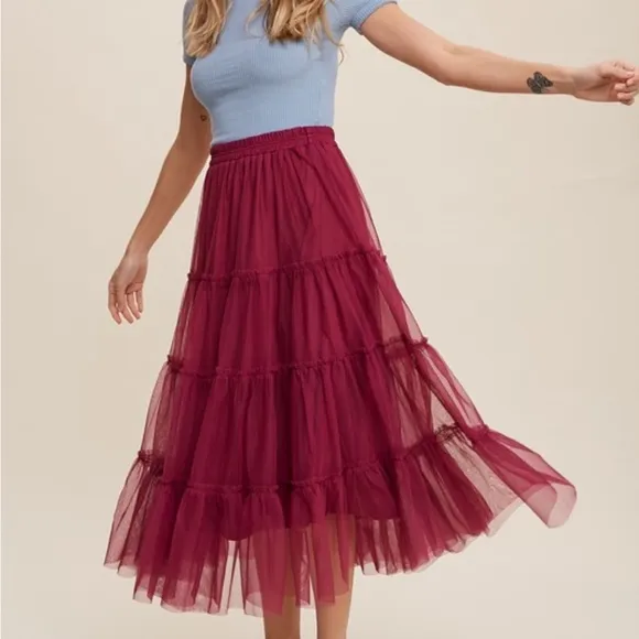 Flouncy Tiered Mesh Skirt in Maroon Berry