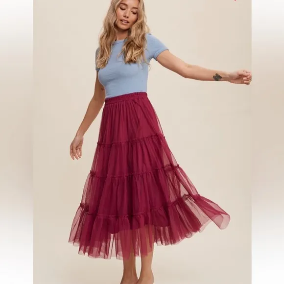 Flouncy Tiered Mesh Skirt in Maroon Berry