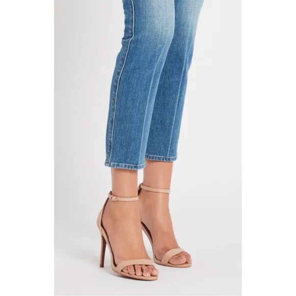 FRAME | $248 Le Sylvie Slender Straight Jean in Callie Medium Blue, Size 27