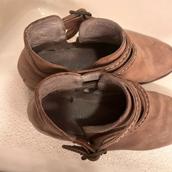 Free People Braebrun Ankle Boots Shoes size 38 RARE