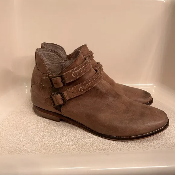 Free People Braebrun Ankle Boots Shoes size 38 RARE