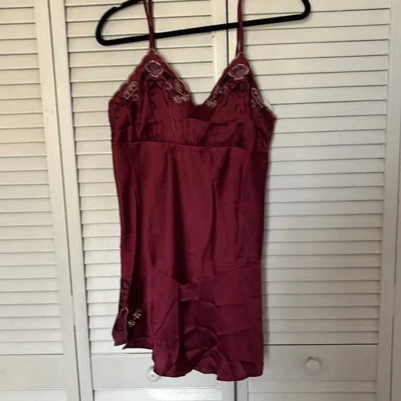 Free People Intimately Morning Kiss Embroidered Mini Slip, Red/Rouge, S, NWOT