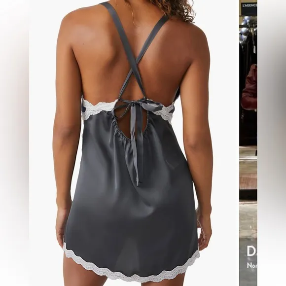 Free People Intimately NWT On the Rise Vneck Full Cup  Adjustable Tie Slip large
