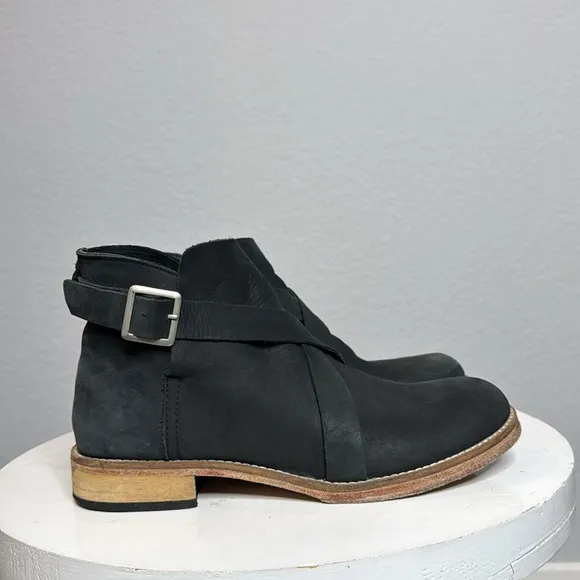 FREE PEOPLE LAS PALMAS DISTRESSED BLACK LEATHER ANKLE BOOTS WITH BUCKLE DETAIL