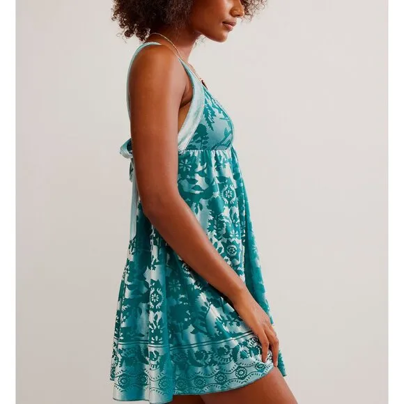 FREE PEOPLE Snow Angel Mini Slip / Pine Frost Combo