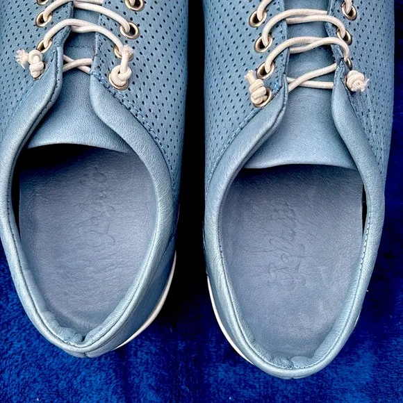 Gelato Teejay Blue Sneaker Women’s Size 38/ 7.5