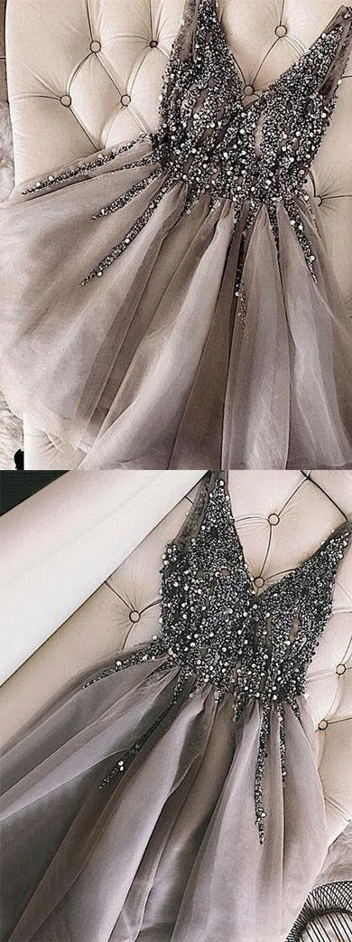 Grey V Neck Tulle Short Prom Dresses Rhinestone Beaded Homecoming Dresses, SH402