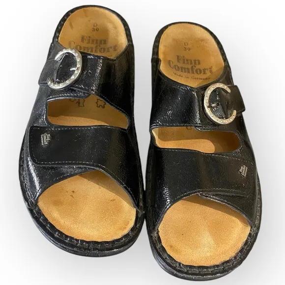 H5-19 Finn Comfort Patent Leather Sandals