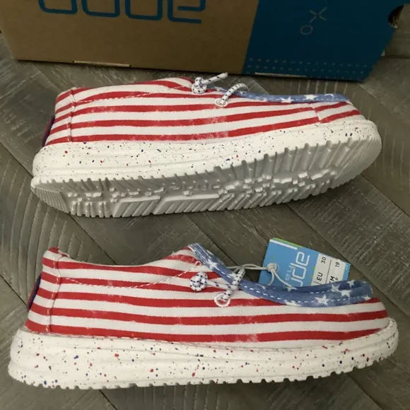 HEY DUDE Kids Wally Stars and Stripes Casual Moccasin Sneakers, size…
