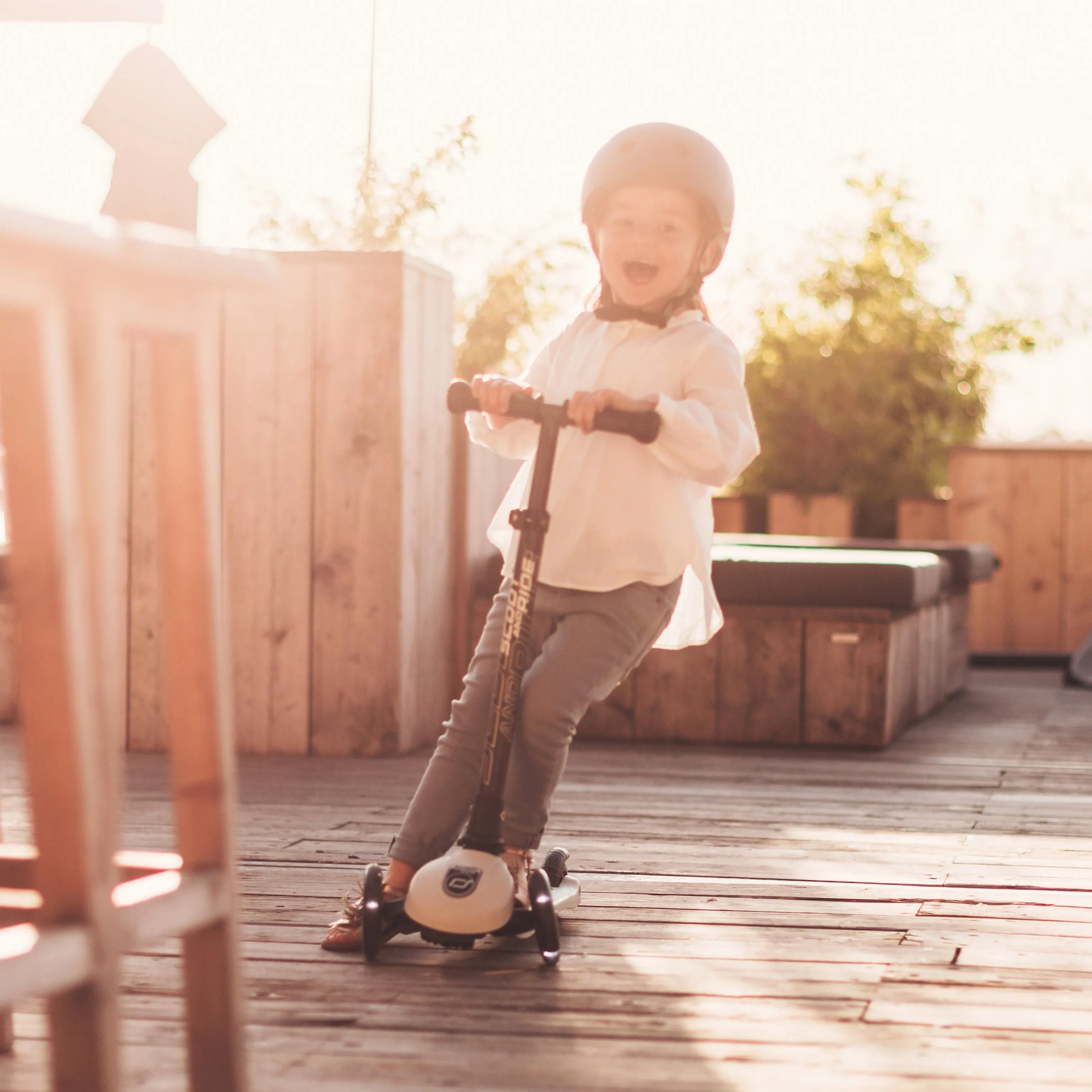 Highway Kick 3 Fold Away Scooter with LED Wheels (Ash)