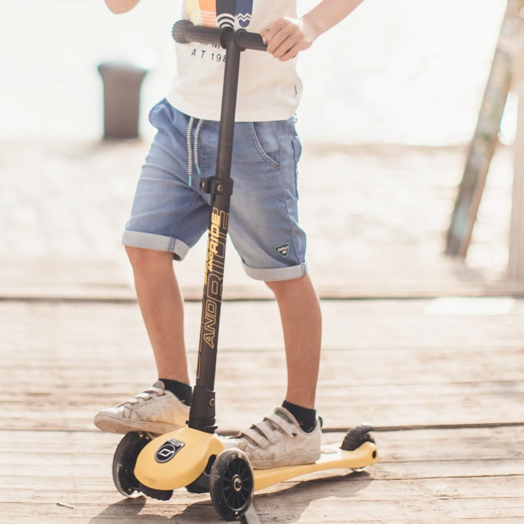 Highway Kick 3 Fold Away Scooter with LED Wheels (Lemon)