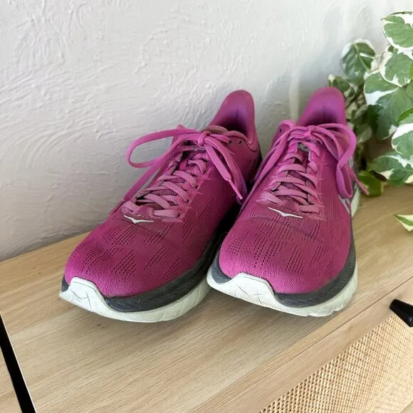 HOKA | Mach 4 Training Shoes 1113529 in Festival Fuschia &amp; Black