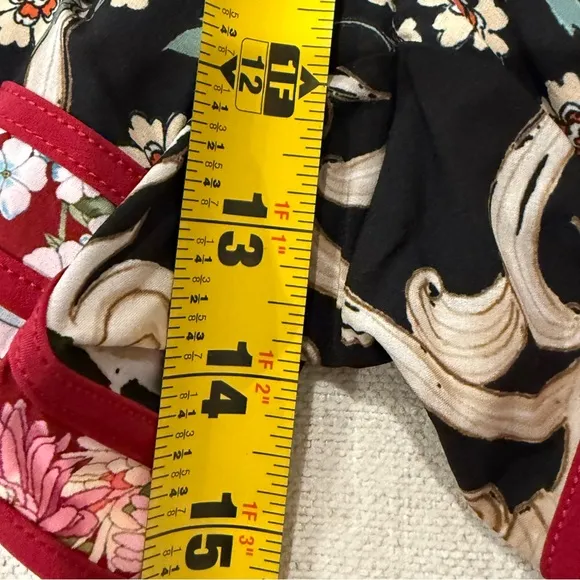 Johnny Was NWT Archibal Mid Rise Contrast Running Shorts Deep Red Floral Size XL