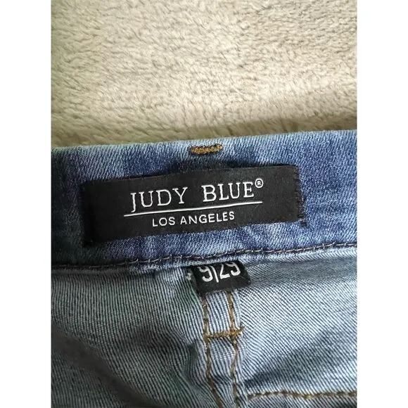 Judy Blue Women's Size 29 Distressed Boyfriend Jeans Medium Wash