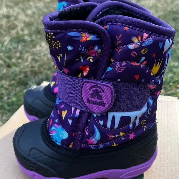 Kamik Snowbug 6 Little Kids SZ 5 Purple and Black Winter Boots Unicorn Pattern